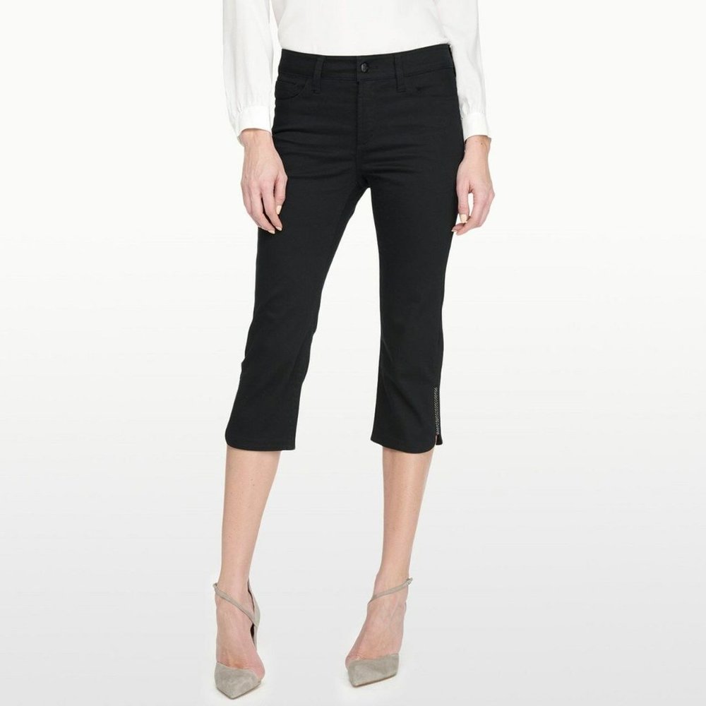 💋3/$18💋 NWT Devin BLACK CROP Embellished Capris NYDJ Not Your Daughters Jeans
